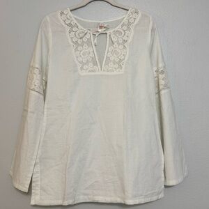 Lucy Active Bell Sleeve Lace Crochet Inset Cotton Peasant Top in Ivory